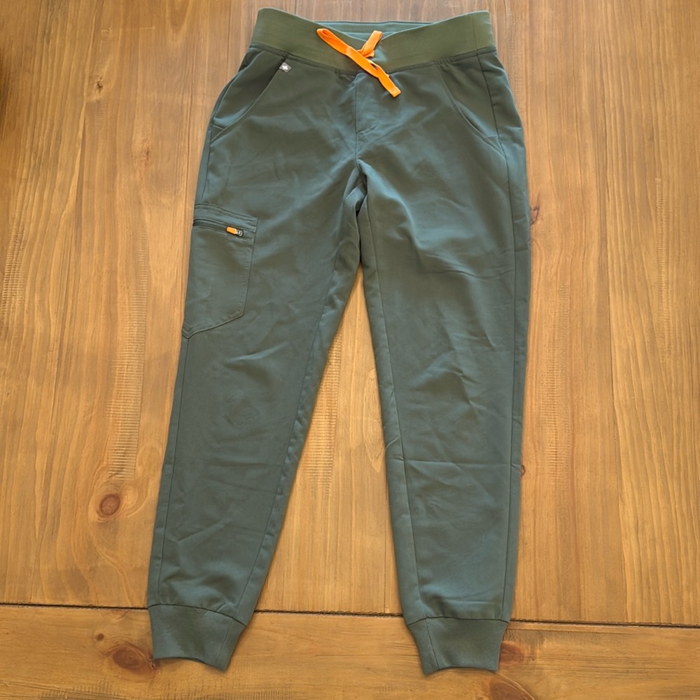 Figs Zamora Petite XS Jogger scrub pants - Moss